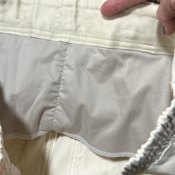 SPANX Stretch Twill Cargo Jogger with Ankle Zip in Parchm Cream Size 1X - Picture 10 of 16